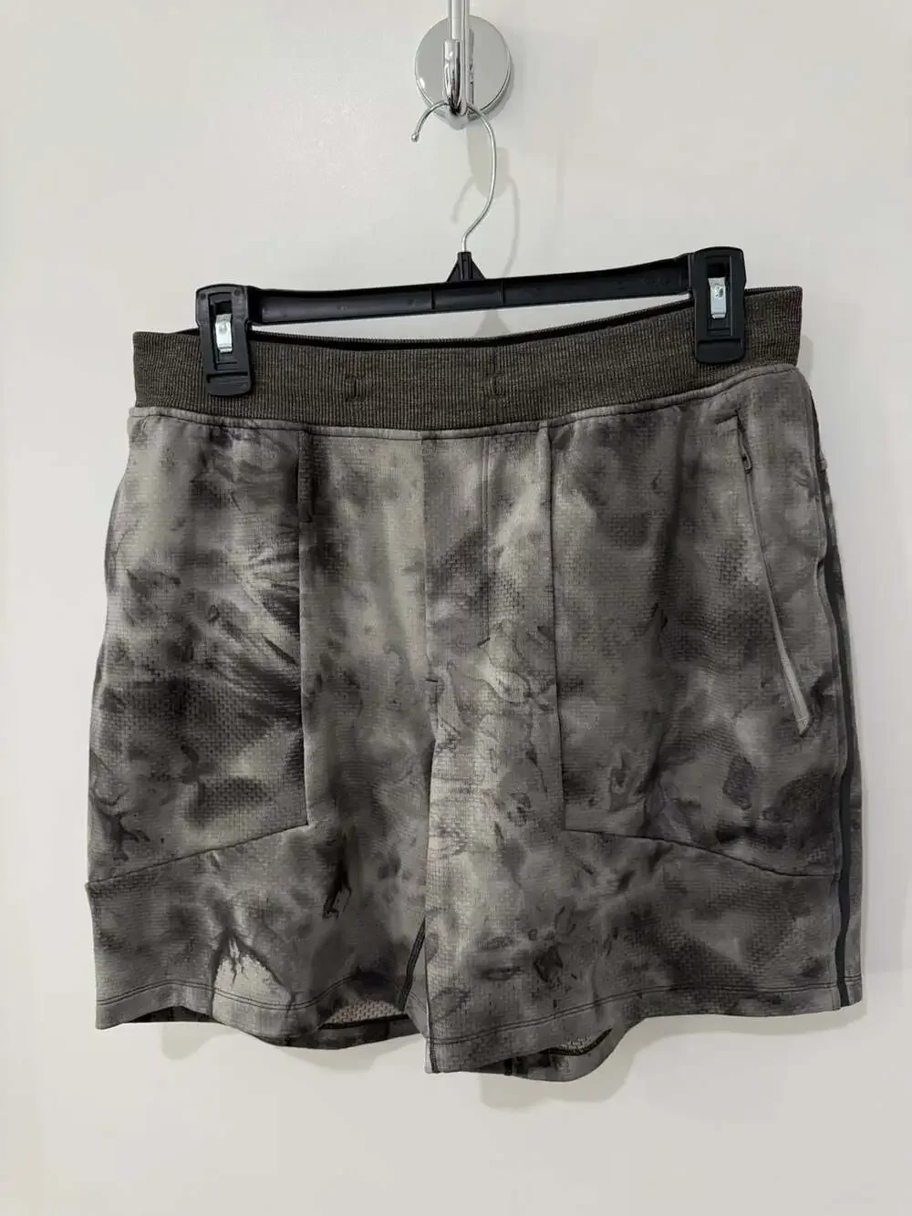 Lululemon Men's Textured Tech Short Linerless 7 inch In Shadow Tie Black Graphit - Picture 1 of 4